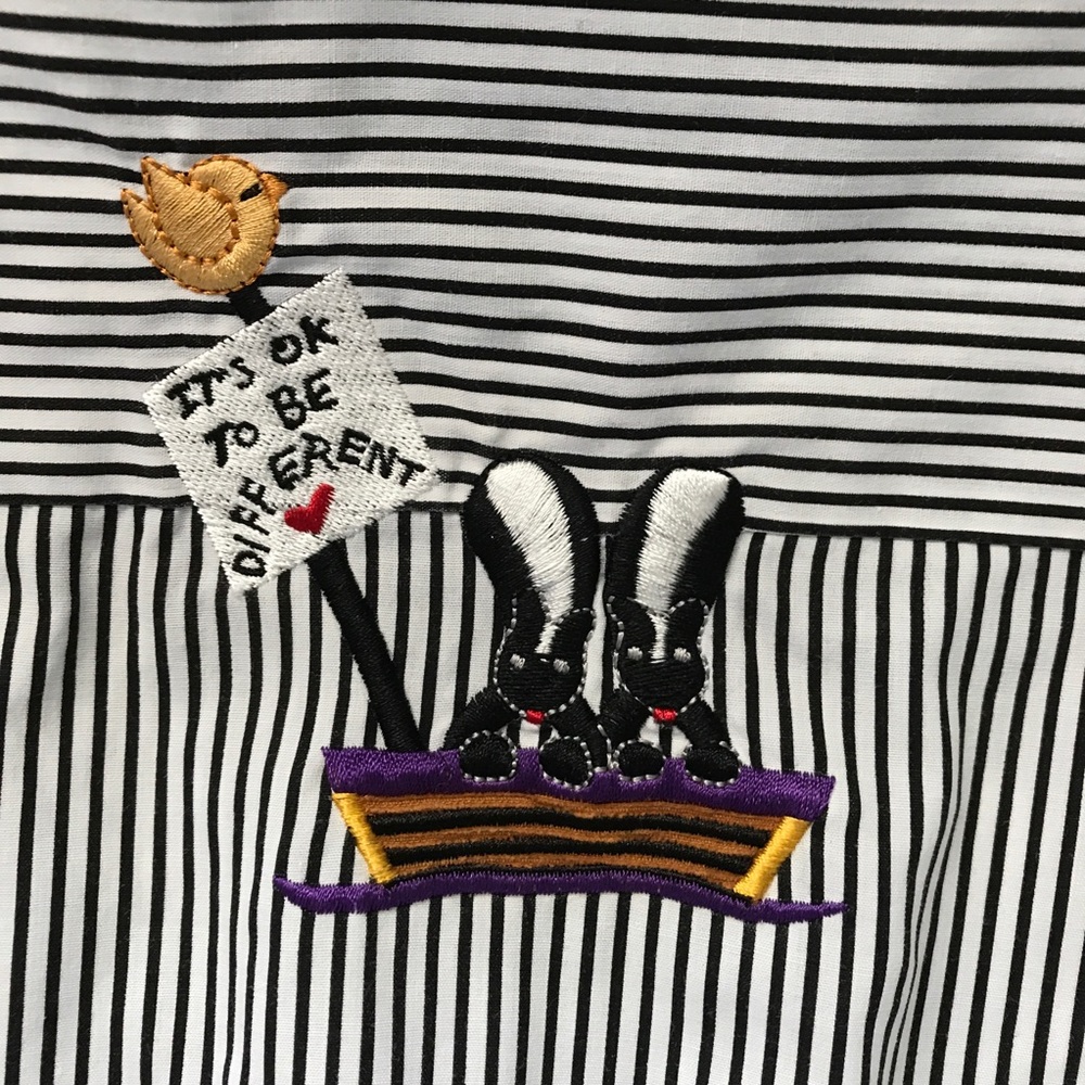 The Quacker Factory Embroidered Noah’s Ark Button Up Shirt Size Small Striped - Picture 9 of 14
